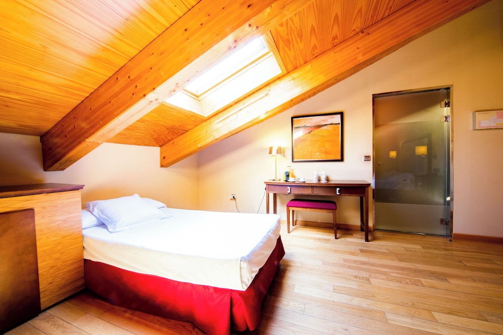 Triple Room - Photo 6