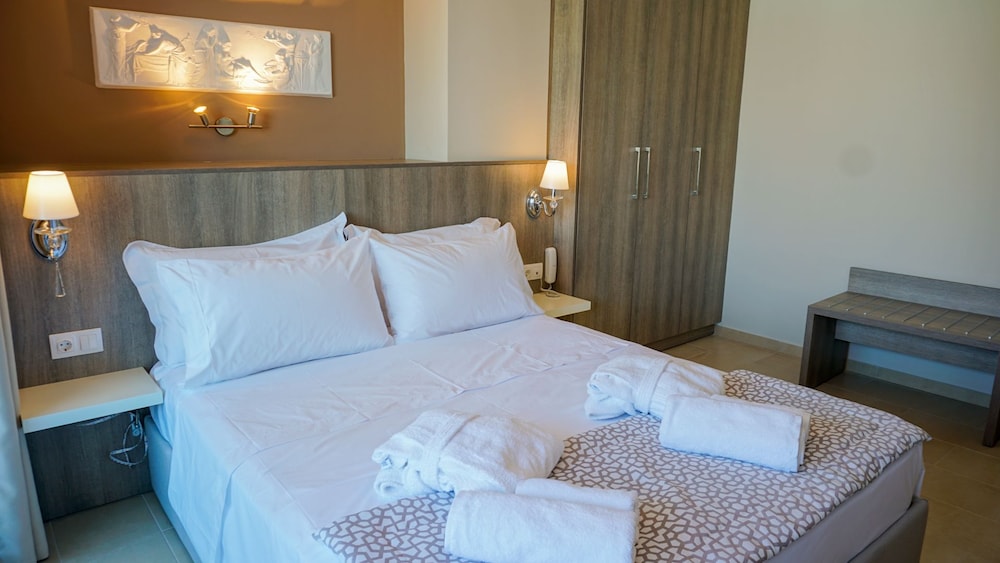 Standard Double or Twin Room photo 2