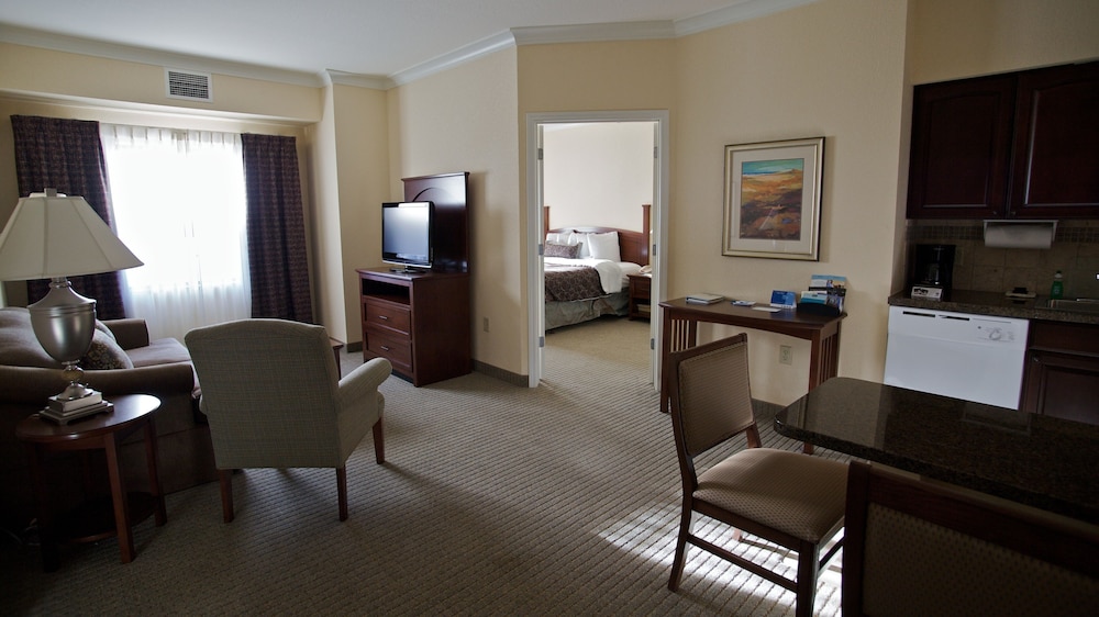 Suite, Multiple Beds - Photo 2