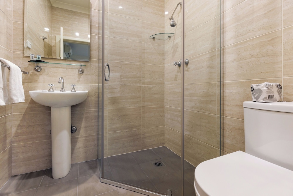 Executive Twin Room - Photo 4