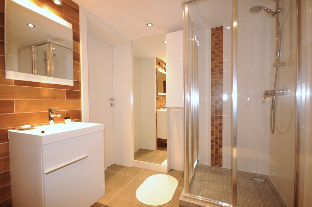 Classic Apartment, 3 Bedrooms - Photo 8