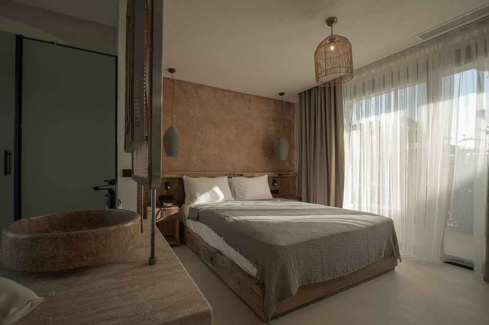 Deluxe Room, Garden View