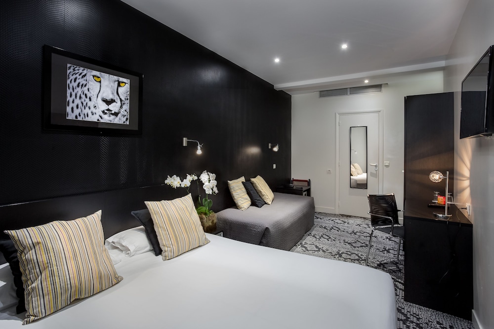 Classic Triple Room photo 2
