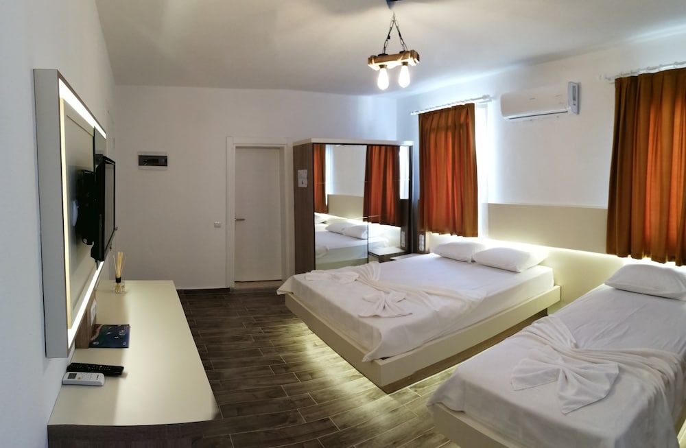 Standard Triple Room - Photo 9