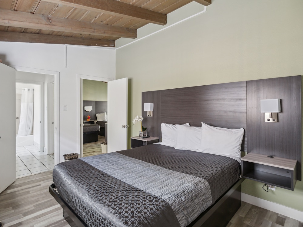 Suite, 2 Bedrooms photo 1
