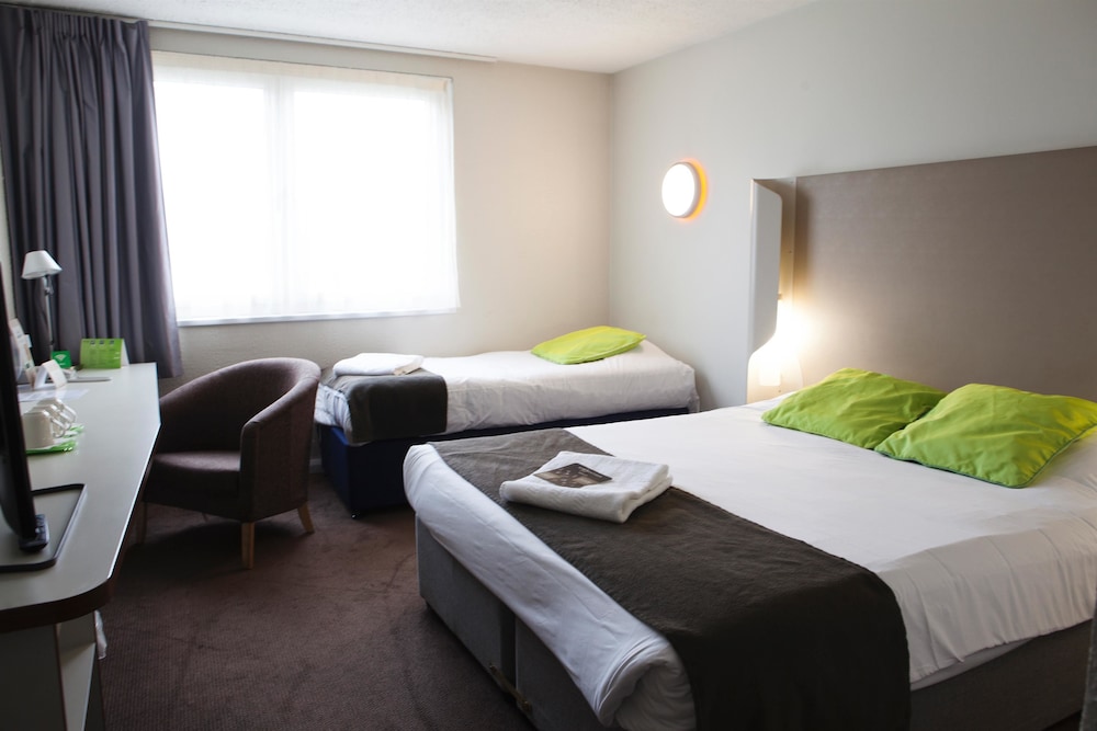 Standard Room, 1 Double Bed (1 Junior Bed Up To 10 Years) photo 2