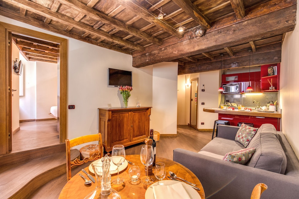 Romantic Apartment, 1 Bedroom (Monserrato) photo 1