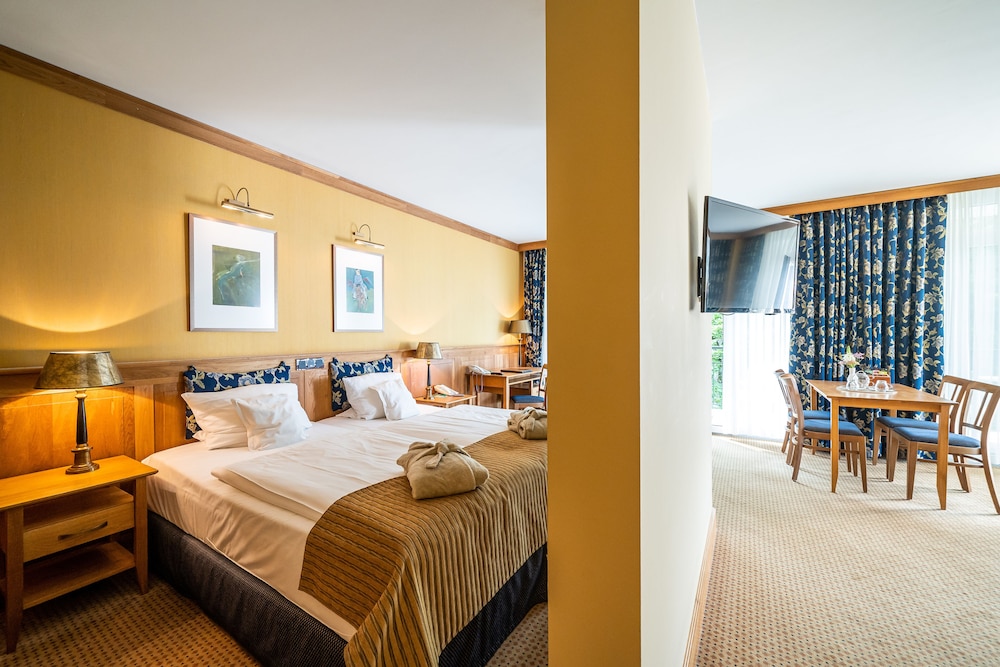 Premium Suite