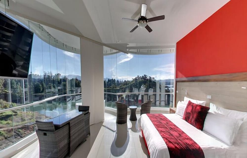 Suite (Imperial Panoramica) photo 2