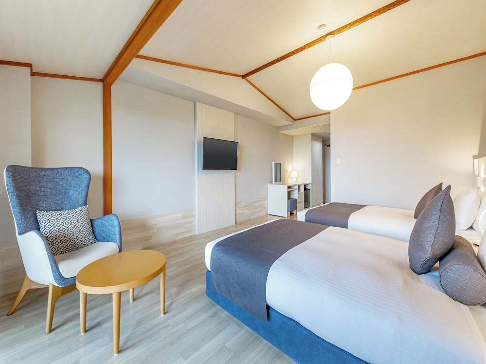 Top Floor Deluxe Twin Room photo 3