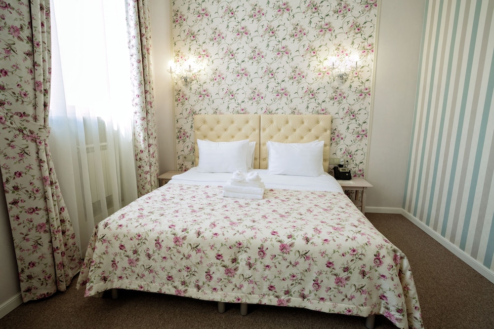 Superior Double or Twin Room photo 3