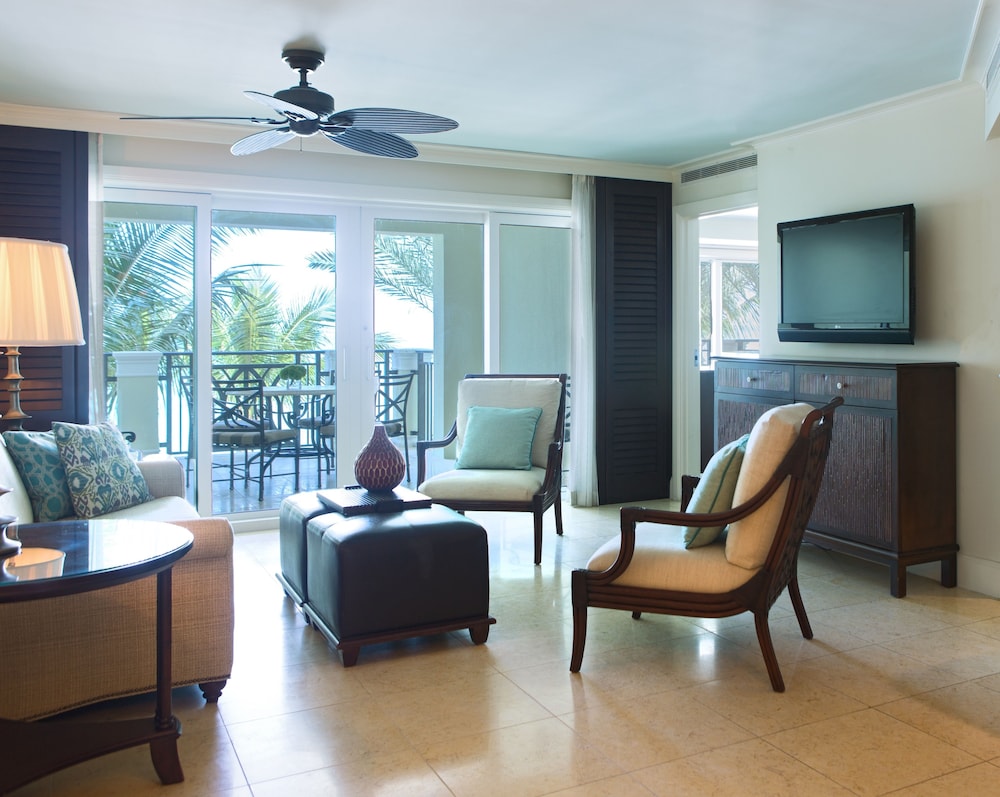 Suite, 2 Bedrooms, Oceanfront - Photo 2