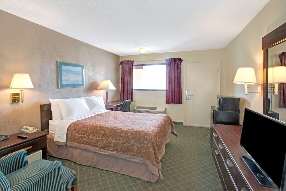 Double Room, Smoking - Photo 1