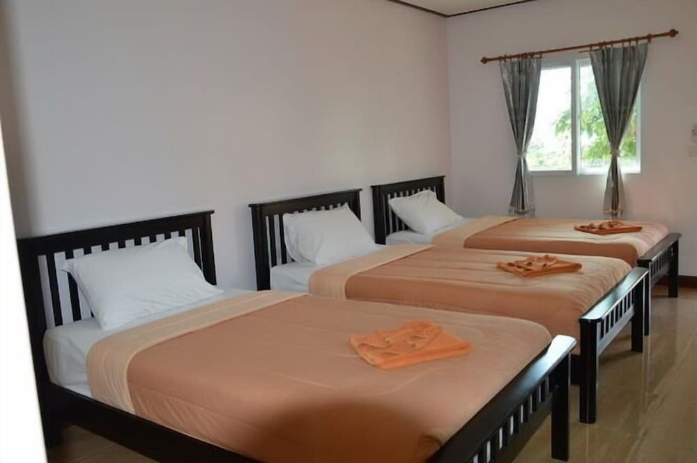 Deluxe Triple Room photo 3