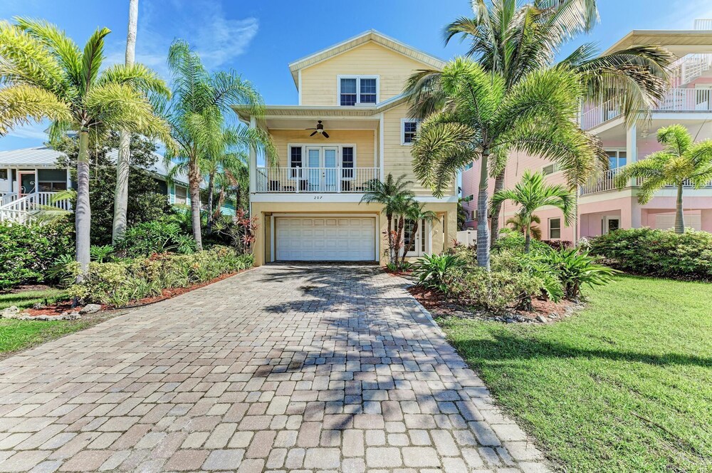 House, 5 Bedrooms, Private Pool photo 1