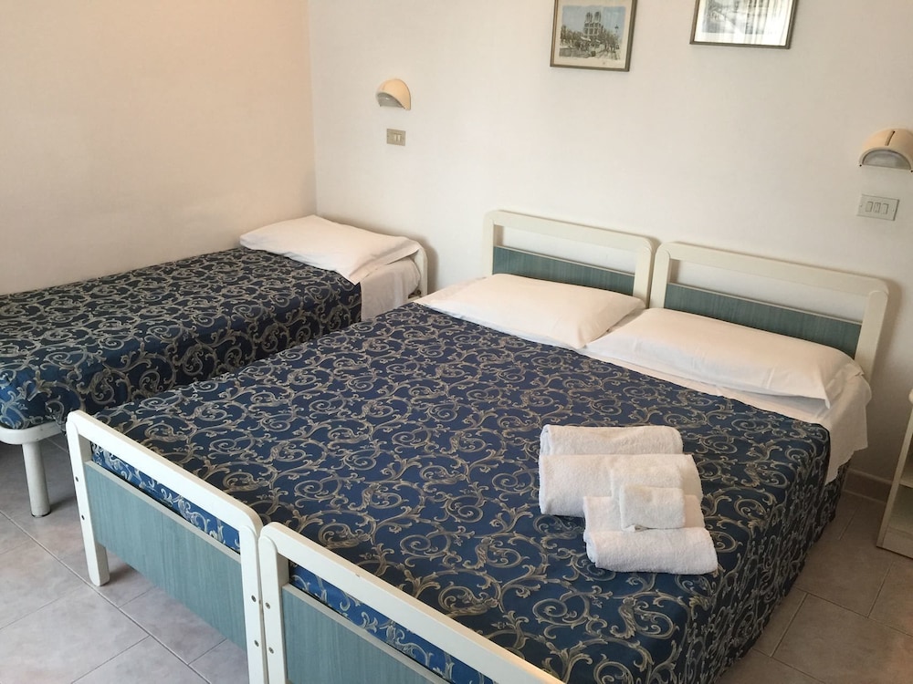 Triple Room photo 3