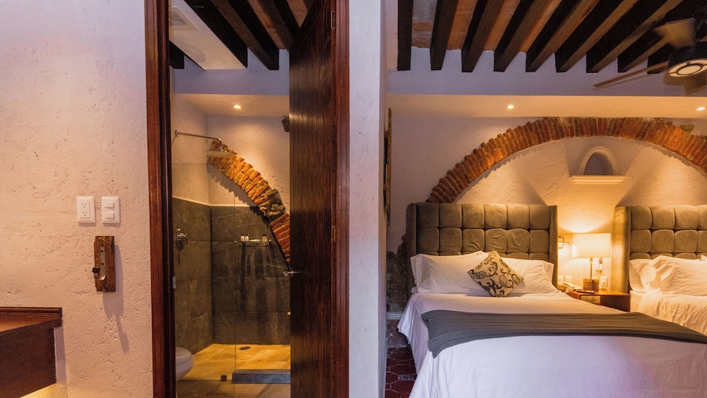 Standard Double Room (Frente a Terraza) - Photo 16