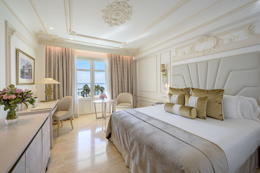 Deluxe Room, Terrace, Sea View (single) thumbnail 5