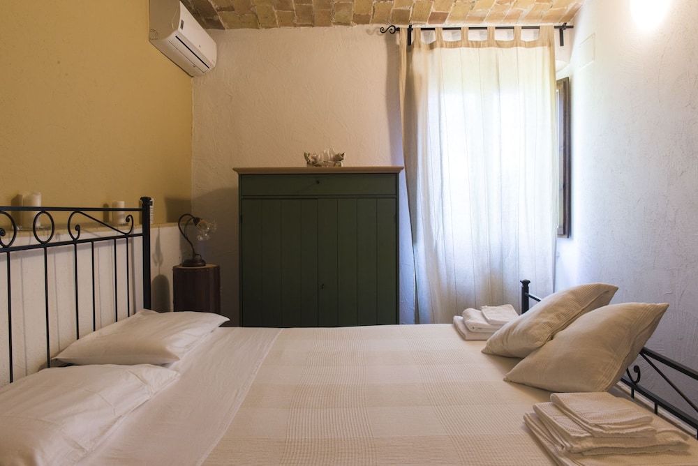 Classic Apartment, 2 Bedrooms, 2 Bathrooms, Vineyard View photo 3