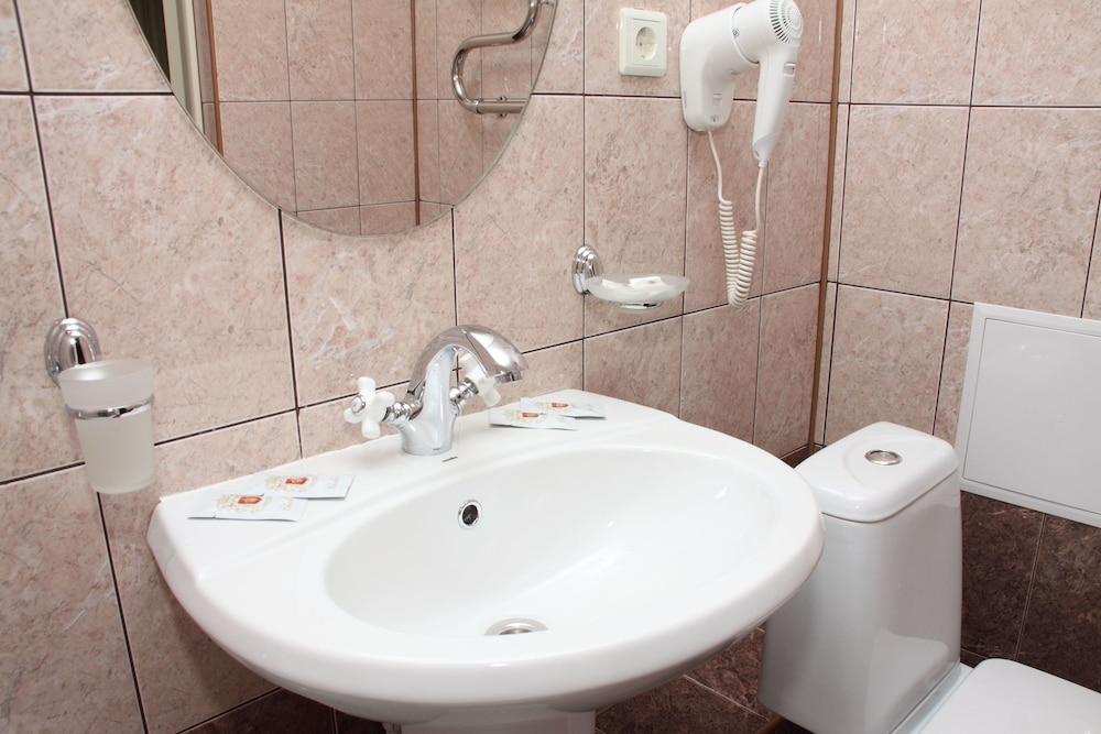 Standard Double or Twin Room photo 2