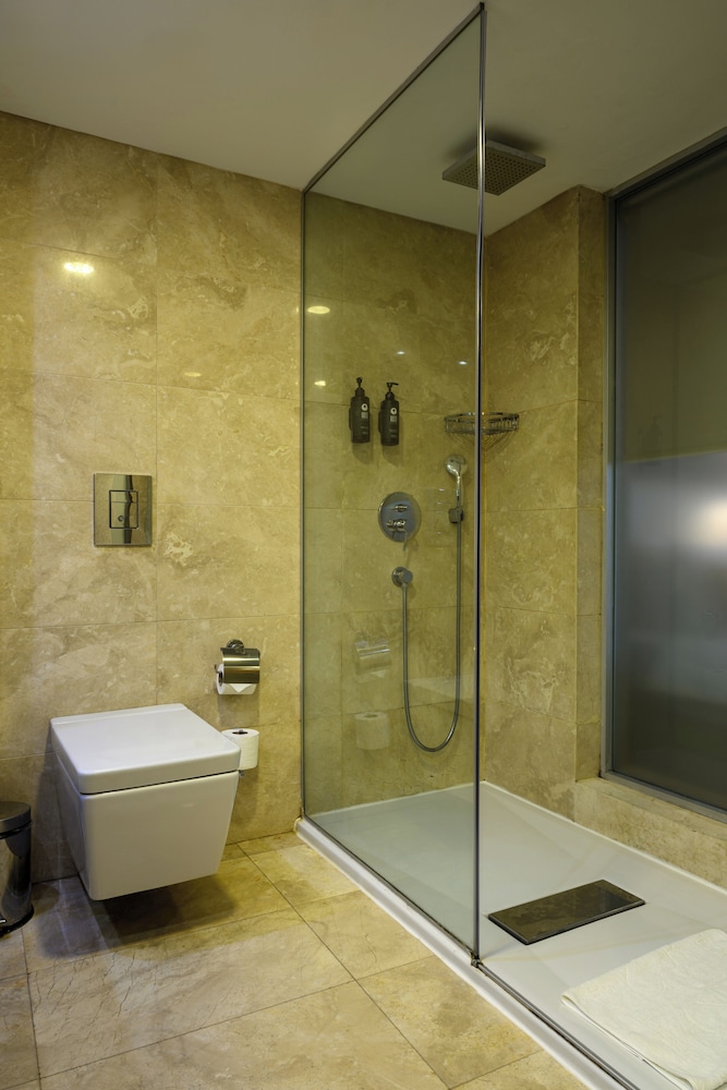 4 Single Beds, Economic Family Suite, Non-Smoking photo 2
