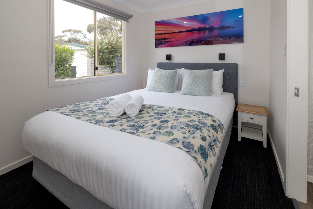 Studio, 1 Queen Bed photo 2