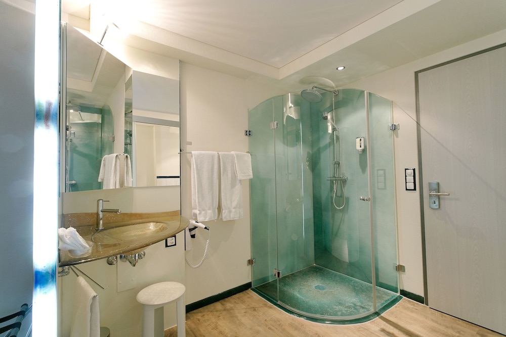 Standard Double Room - Photo 5