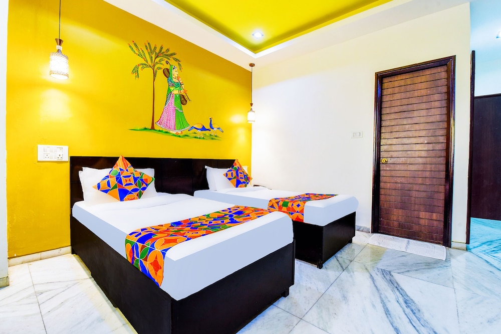 Family Room, 1 King Bed