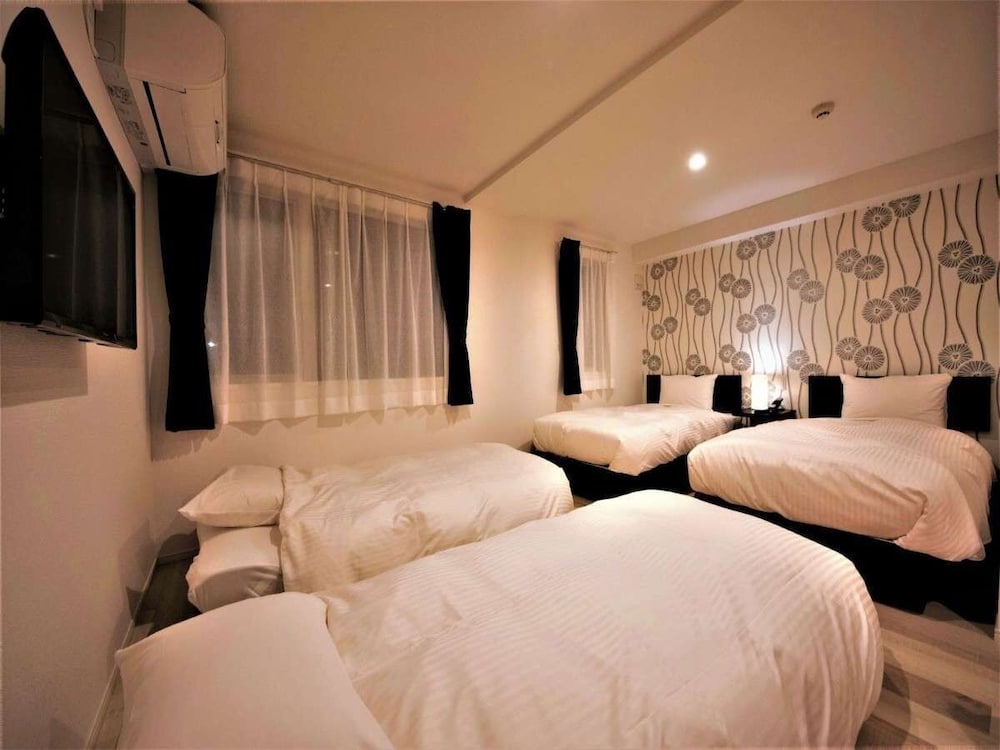 Standard Quadruple Room, Non Smoking photo 1
