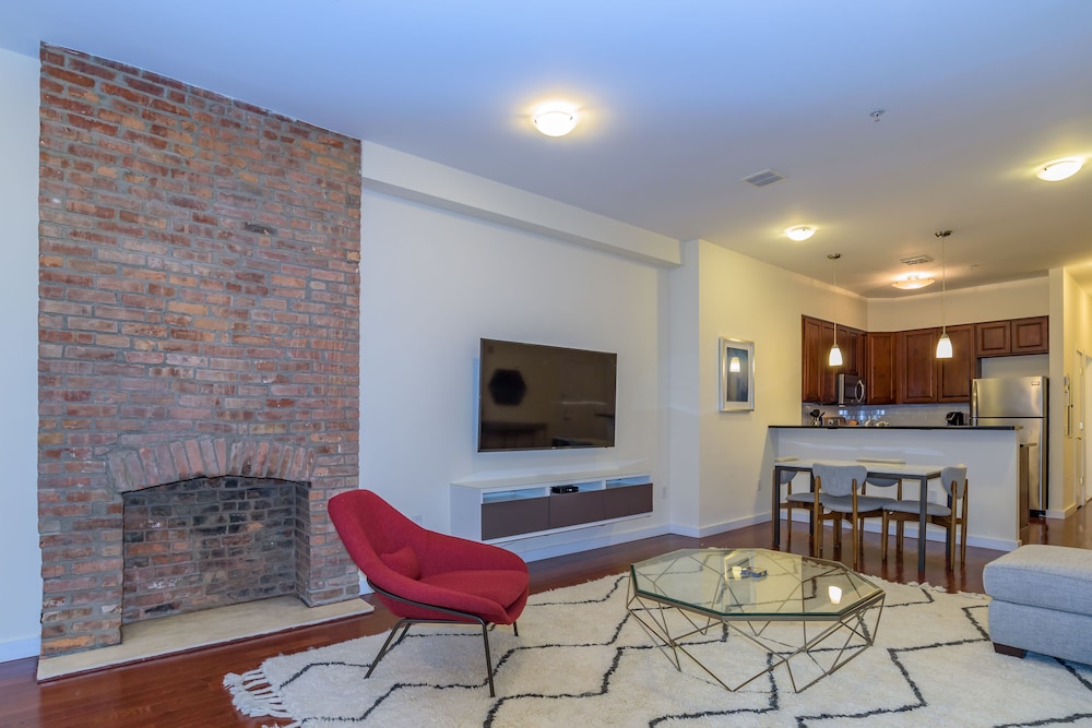 Luxury Loft, 1 Queen Bed with Sofa bed, Kitchen photo 1