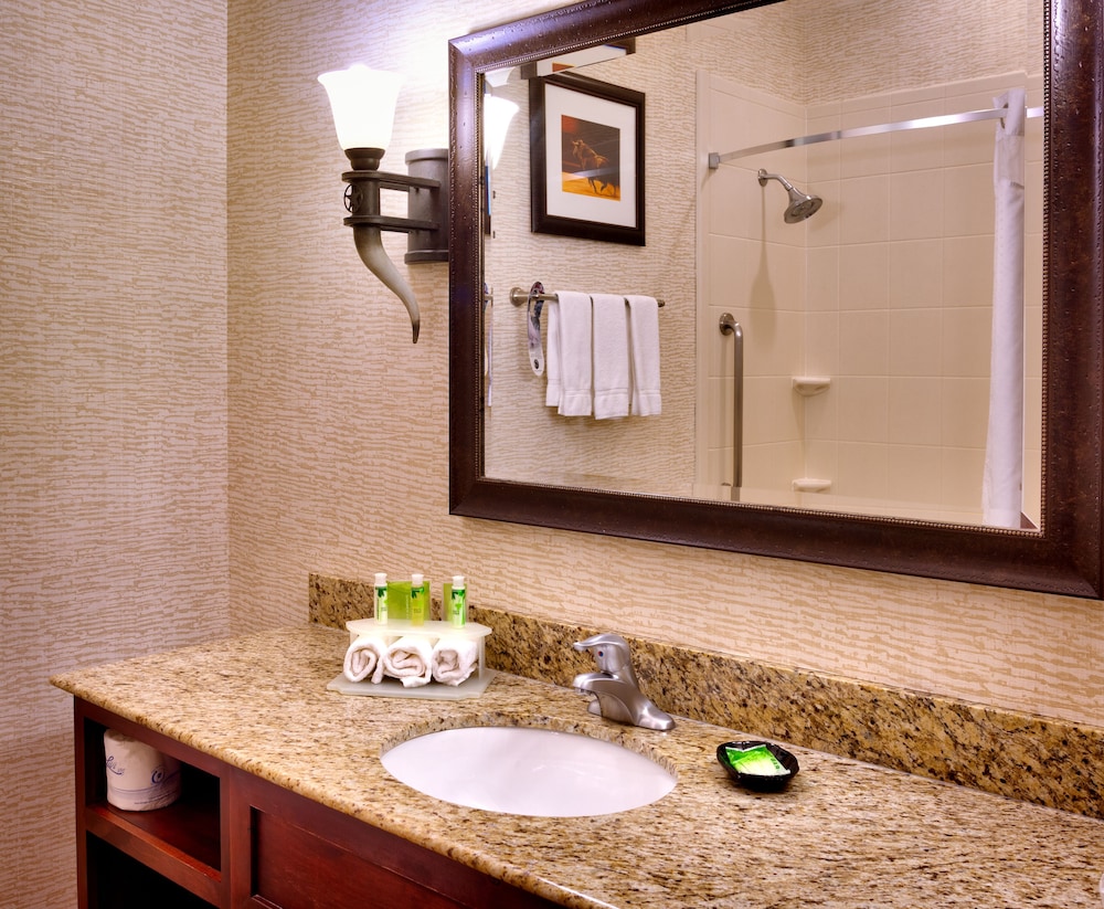 Suite, 2 Queen Beds - Photo 4