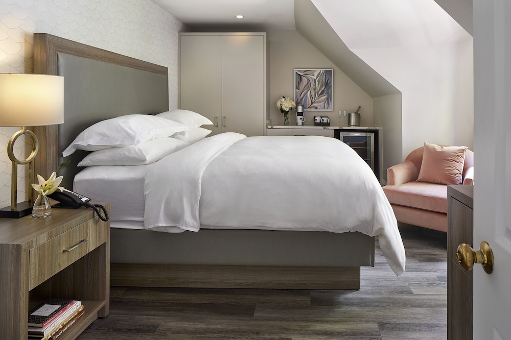 Guest Room Queen - Photo 1