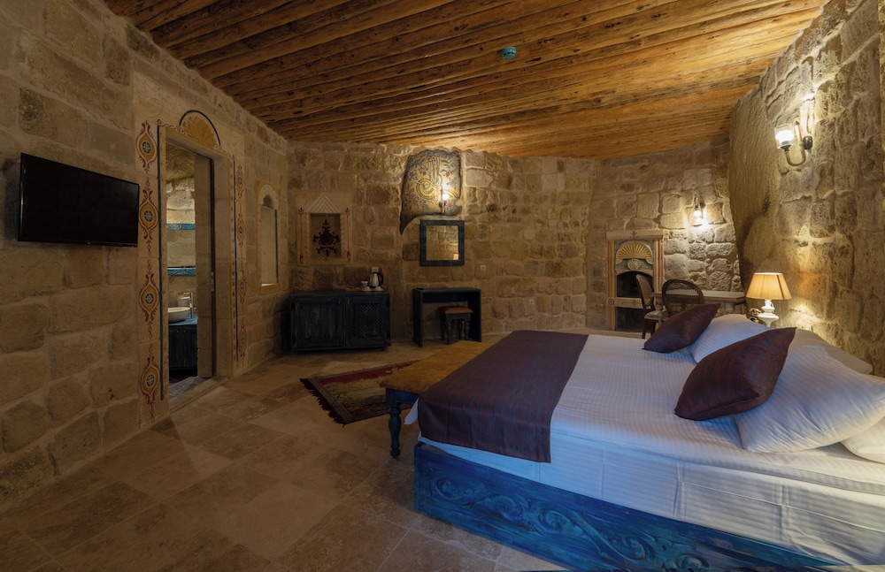 Standard Double Room, 1 King Bed photo 2