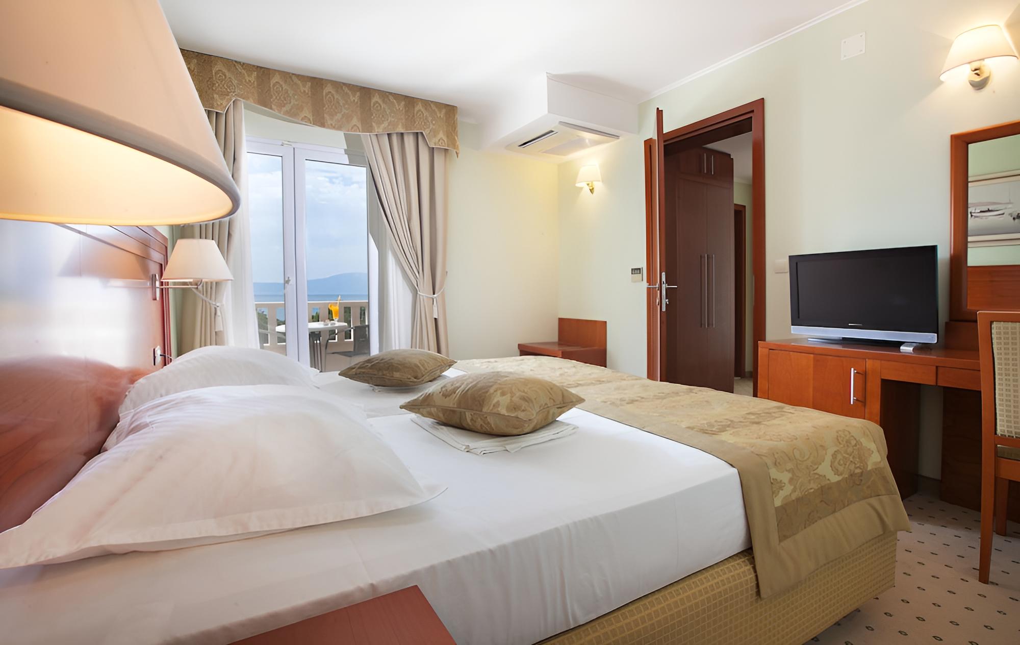 Standard Suite, Sea View