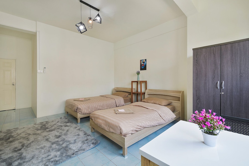 Deluxe Double or Twin Room, City View photo 1