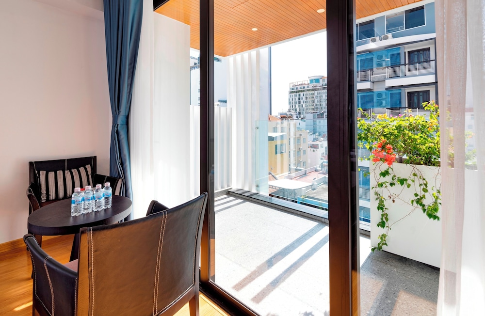 Family Quadruple Room, Balcony, City View - Photo 7