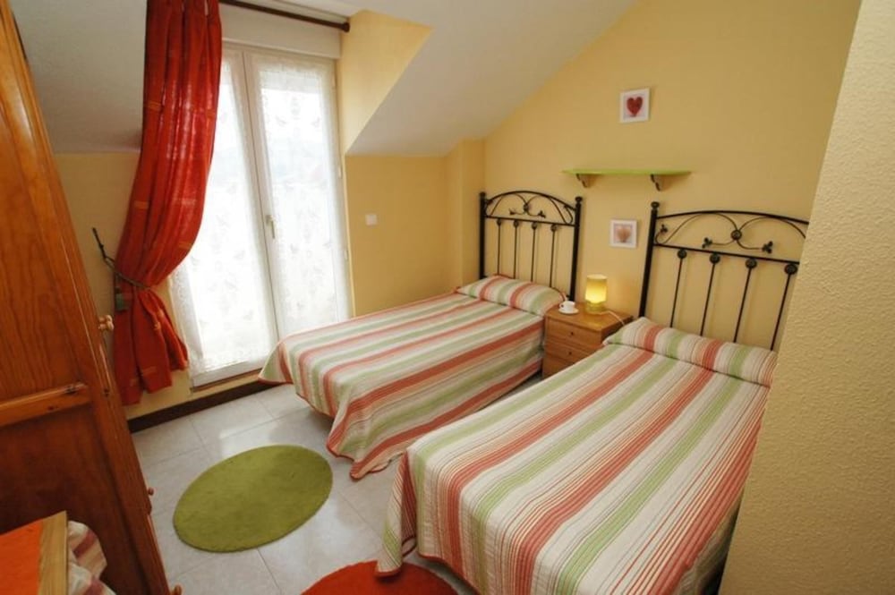 Family Apartment, 2 Bedrooms, Sea View photo 2