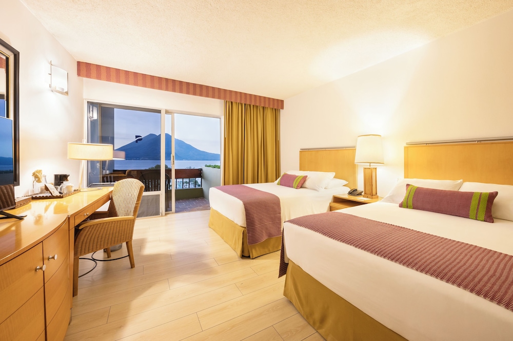 Lake View Room - Photo 2