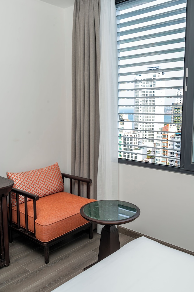 Deluxe Room, City View