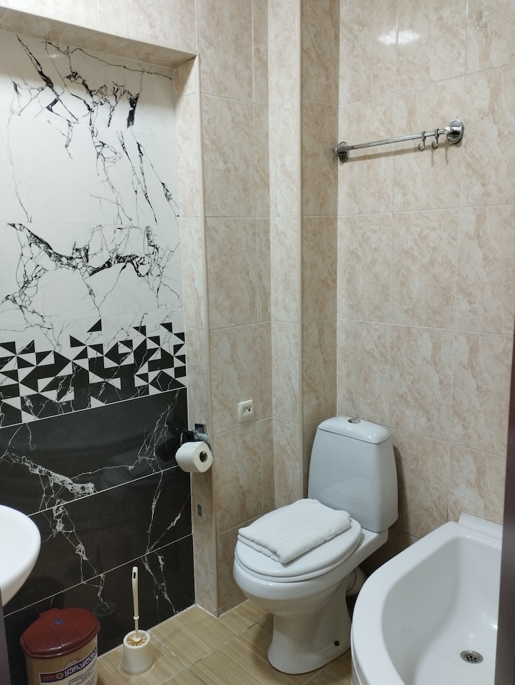 Standard Double or Twin Room - Photo 2