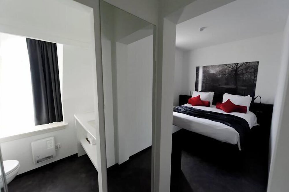 Standard Double Room photo 2