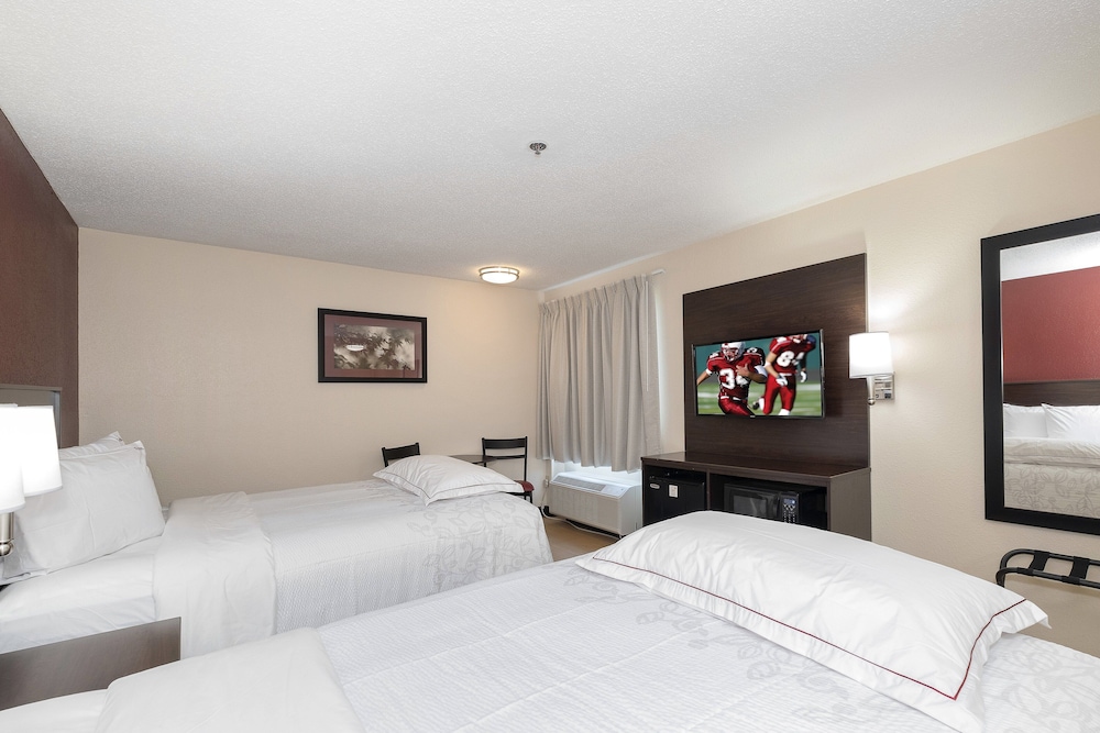 Premium Suite, Multiple Beds (Upgraded Bedding & Snack, Smoke Free) - Photo 3