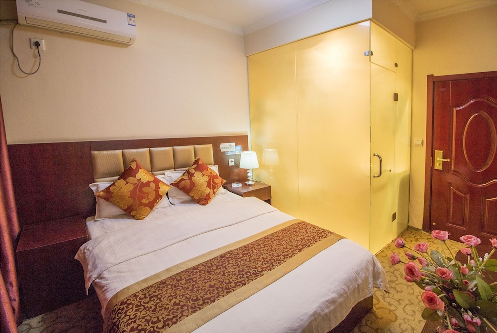 Standard Double Room(Chinese Domestic Guests Only) photo 3