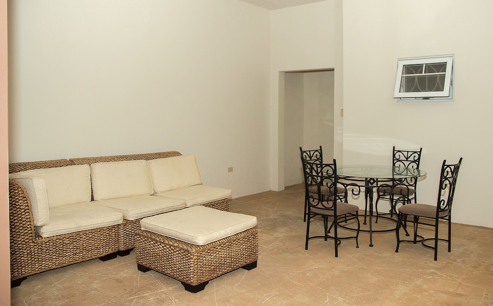 Townhome, 1 King Bed, Non Smoking photo 3