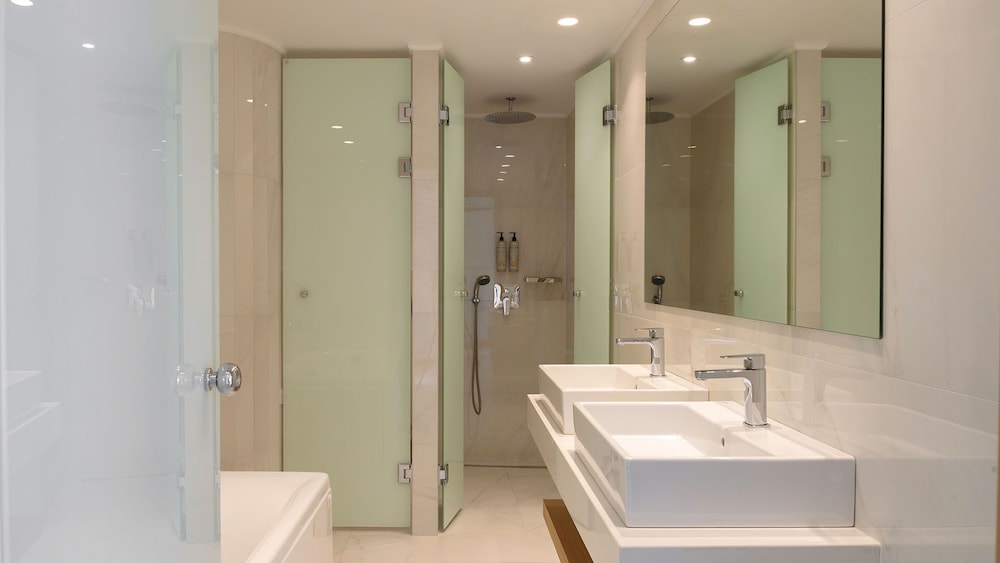Emerald Suite Sea View - Photo 2