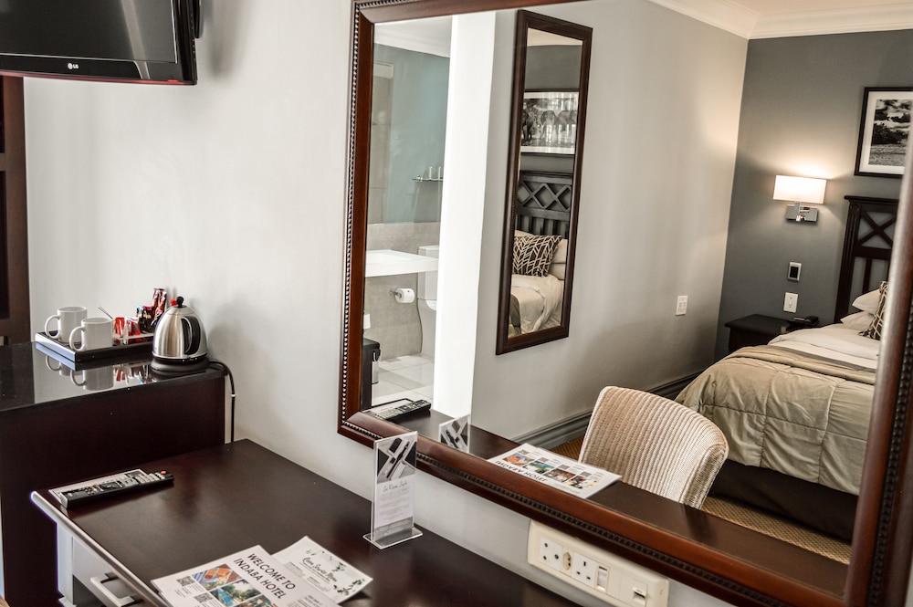 Standard Twin Room - Photo 16