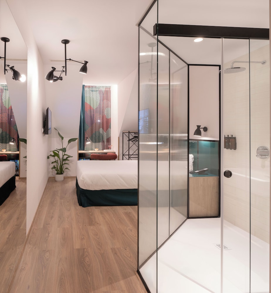 Habitación Básica, Vista a la Ciudad