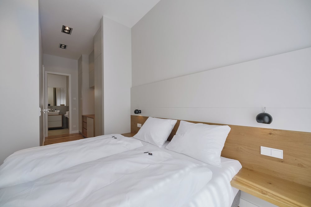 2-Room Apartment Cosy Gem 57 m² photo 3