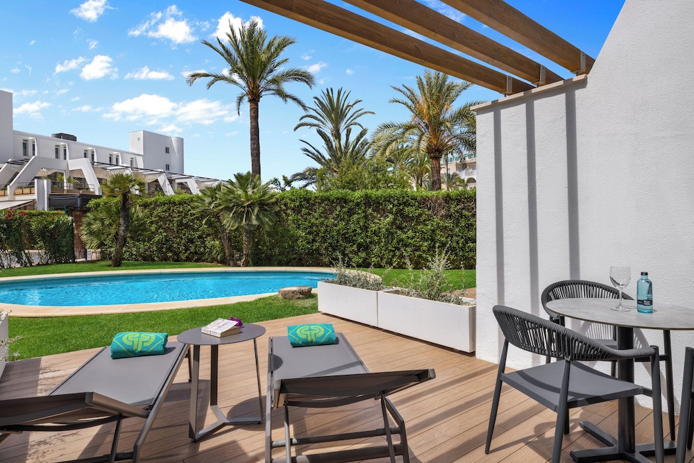 Double Room, Terrace (Select Semi-Private Pool)