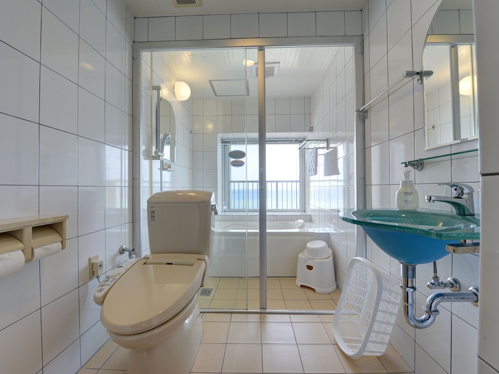 Apartment, 3 Bedrooms, Non Smoking, Annex Building photo 2